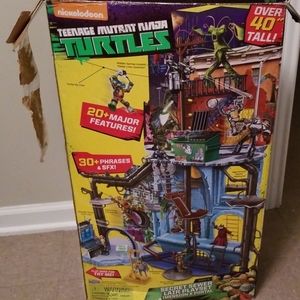 Ninja Turtles Sewer Lair Playset